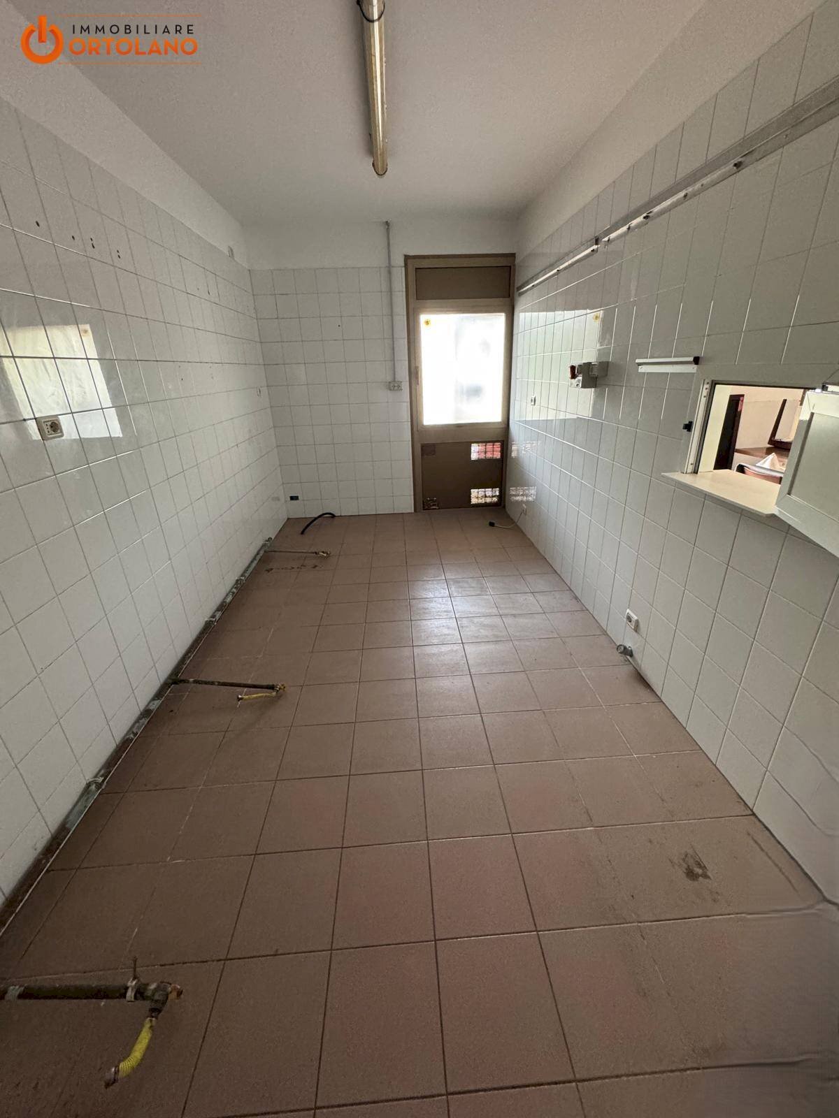 Foto 3 - Commercial Premises Via Nazionale
 
50/a, Fiumicello Villa Vicentina - photo 3