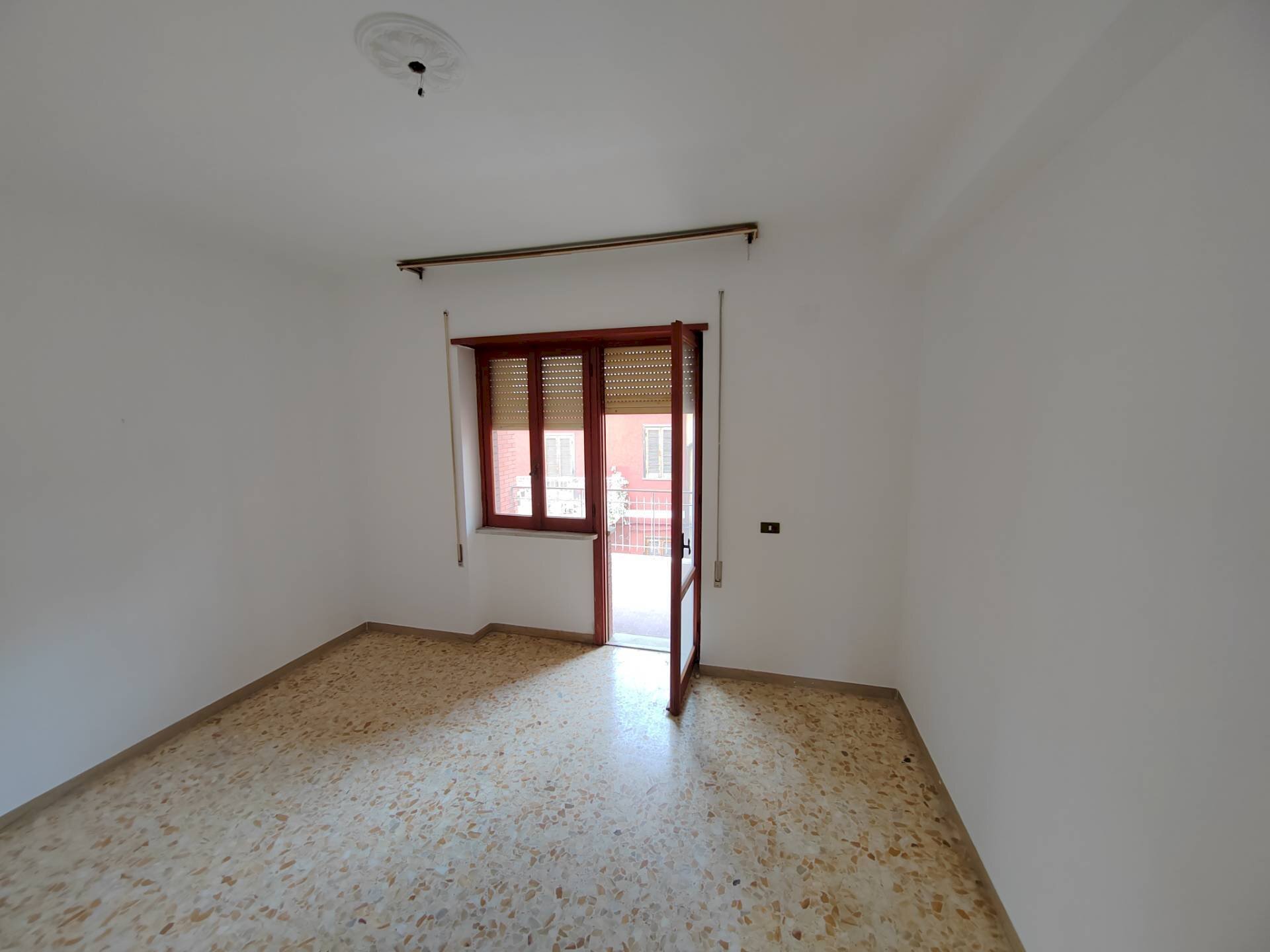 Foto 2 - Four-room apartment Via Cesare Battisti
 
23, Sonnino - photo 2