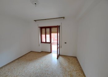 Foto 2 - Quadrilocale Via Cesare Battisti
 
23, Sonnino - foto 2