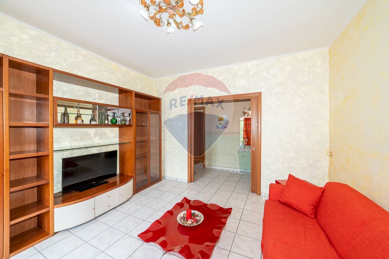 Soggiorno - Three-room apartment Via Pulei
39, Mascalucia - photo 3