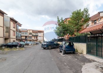 Edificio all\'aperto - Trilocale Via Pulei
 
39, Mascalucia - foto 28