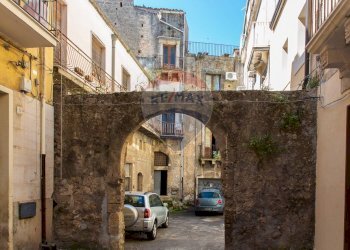 Edificio all\'aperto - Independent house Via Conte Alaimo
 
28, Lentini - photo 49