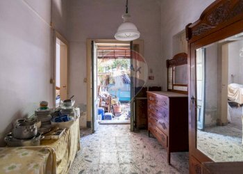 Hall / corridoio - Trilocale Via Cavour
 
10, Mascali - foto 9