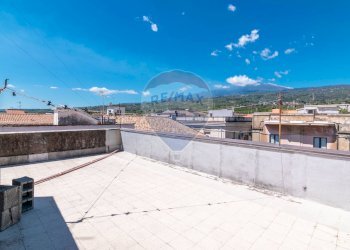 Terrazza - Trilocale Via Cavour
 
10, Mascali - foto 25