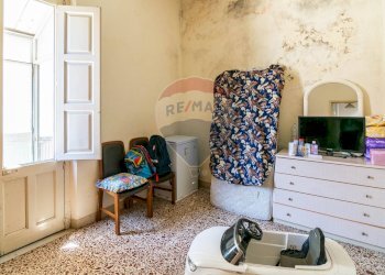 Camera / camera da letto - Trilocale Via Cavour
 
10, Mascali - foto 31