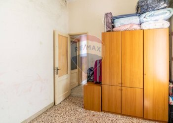 Camera / camera da letto - Trilocale Via Cavour
 
10, Mascali - foto 32