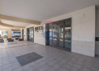 Terrazza - Locale Commerciale Via Cannicarao
 
33, Comiso - foto 9