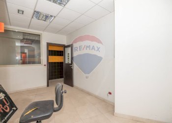 Non correlato - Locale Commerciale Via Cannicarao
 
33, Comiso - foto 26