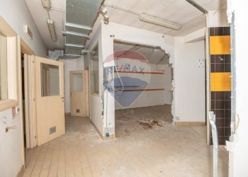 Parcheggio - Locale Commerciale Via Cannicarao
 
33, Comiso - foto 33