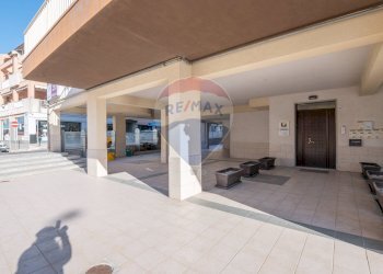 Terrazza - Locale Commerciale Via Cannicarao
 
33, Comiso - foto 40