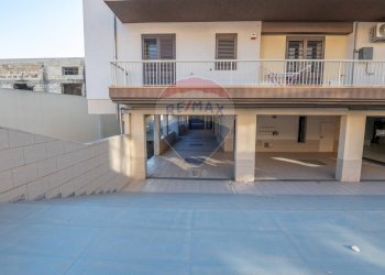 Casa all\'aperto - Locale Commerciale Via Cannicarao
 
33, Comiso - foto 41