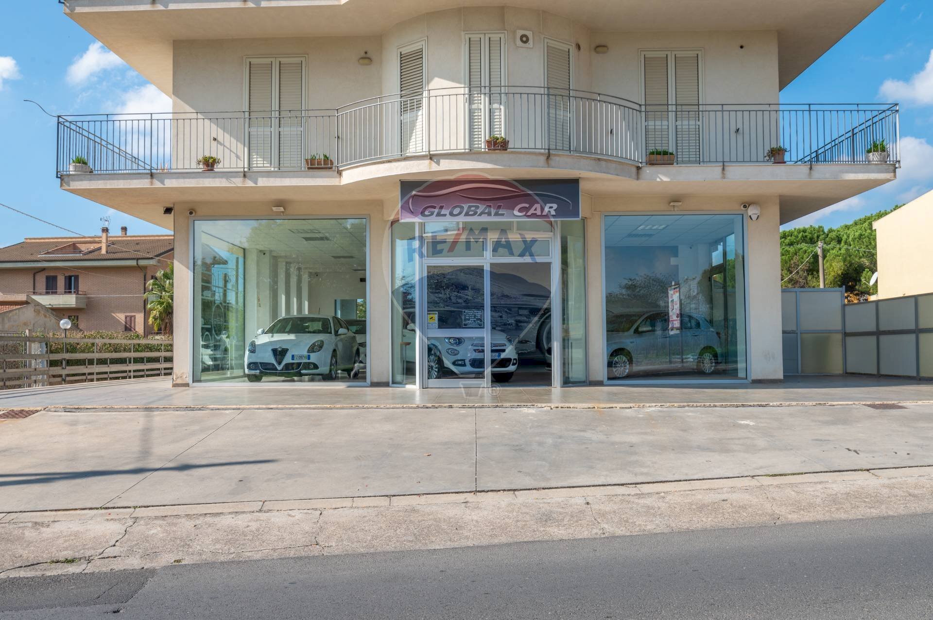 Edificio all\'aperto - Locale Commerciale Via Balatazze
 
snc, Caltagirone - foto 2