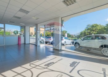 Terrazza - Locale Commerciale Via Balatazze
 
snc, Caltagirone - foto 11