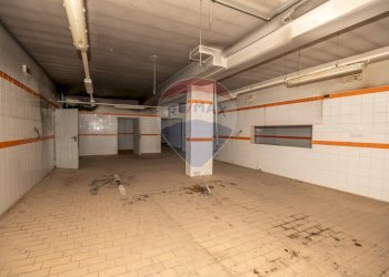 Parcheggio - Locale Commerciale Via Canicarao
 
33, Comiso - foto 31