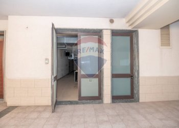 Edificio all\'aperto - Locale Commerciale Via Canicarao
 
33, Comiso - foto 33