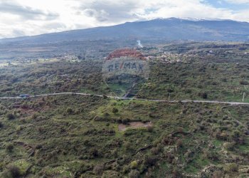 Vista delle montagne - Terreno agricolo CONTRADA NEMMI TORRE GUARINO
 
SNC, Castiglione di Sicilia - foto 4