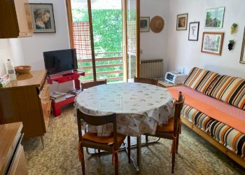 soggiorno - Appartamento via san Grato
 
17, Viola - foto 5