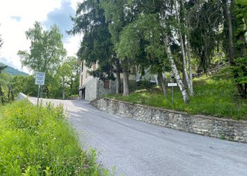 accesso alla proprietà - Appartamento via san Grato
 
17, Viola - foto 13