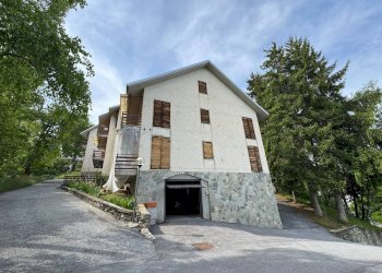 ingresso autorimesse - Appartamento via san Grato
 
17, Viola - foto 16