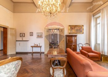 Villa VIA DANTE ALIGHIERI, 1 
 Centro storico, Reggio nell'Emilia - photo 31