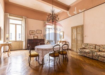 Villa VIA DANTE ALIGHIERI, 1 
 Centro storico, Reggio nell'Emilia - photo 38