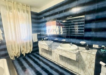 Bagno - Hotel S.S. 133
 
59, Terrasini - foto 11