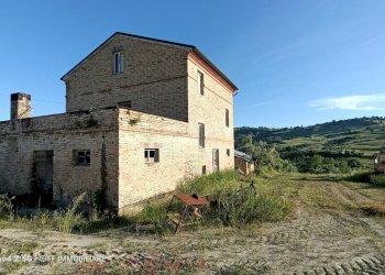 Foto 2 - Independent house Contrada Salegnano, Falerone - photo 2