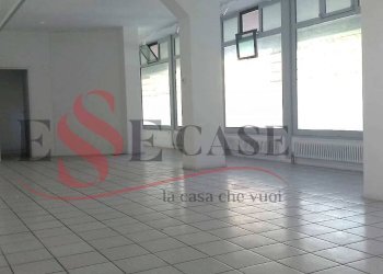 Foto 2 - Commercial Activity Alzano Lombardo - photo 2