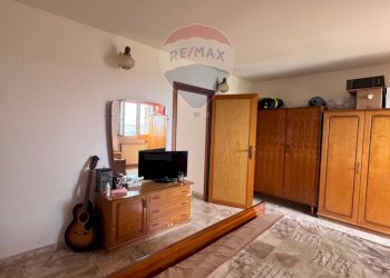 Camera / camera da letto - Appartamento via Giacomo Leopardi
 
19/A, Montenero di Bisaccia - foto 23