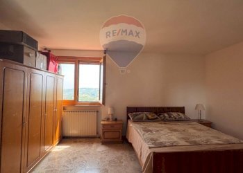 Camera / camera da letto - Appartamento via Giacomo Leopardi
 
19/A, Montenero di Bisaccia - foto 30