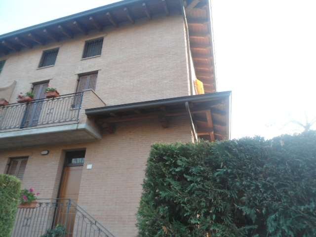 Portion of a house Modena - photo 2