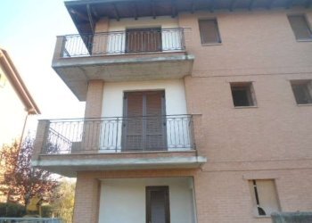 Porzione di casa Modena - foto 16