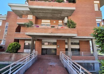 Foto 3 - Locale Commerciale VIALE CAVOUR, Teramo - foto 3