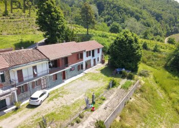 Foto 5 - Casa semi indipendente Via Collina-Asinari
 
1, Sessame - foto 5