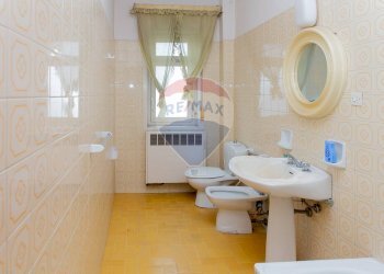 Bagno - Quadrilocale Corso San Vito
 
63, Mascalucia - foto 16