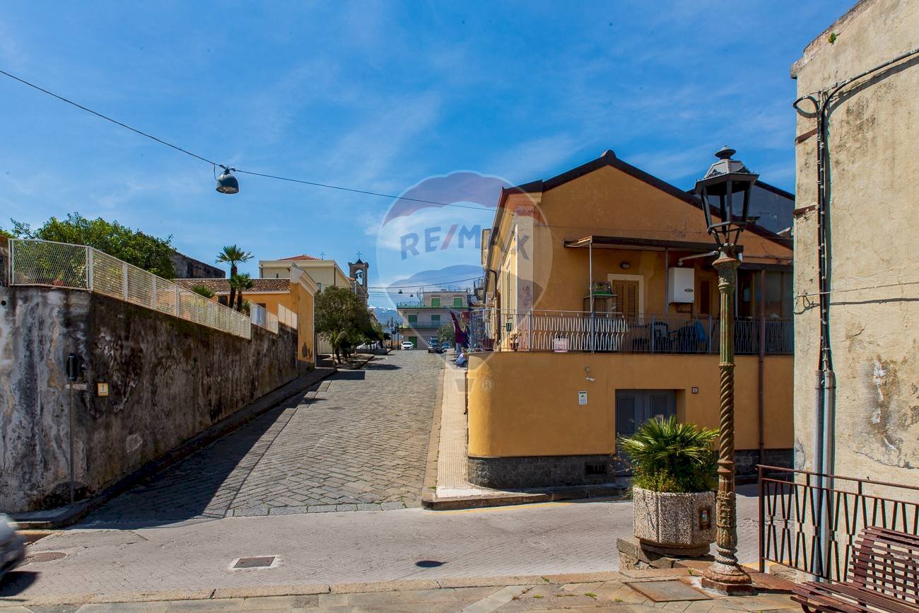 Casa all\'aperto - Building land via fornì
 
17, Piedimonte Etneo - photo 1