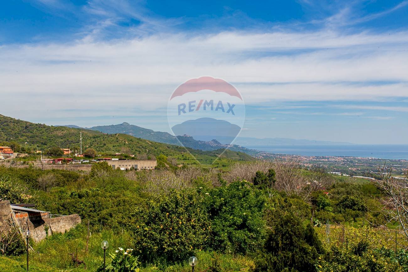 Vista delle montagne - Building land via fornì
17, Piedimonte Etneo - photo 3