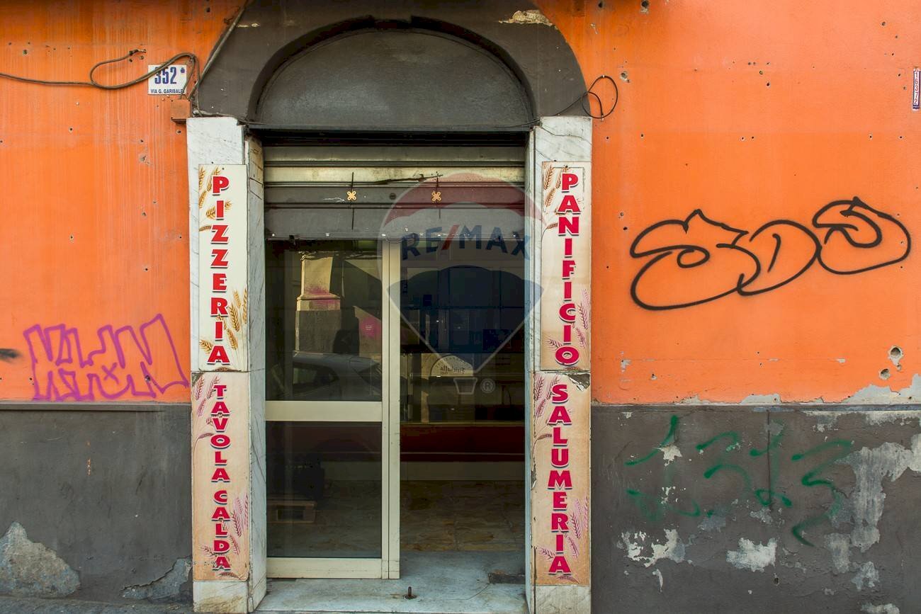 Edificio all\'aperto - Negozio Giuseppe Garibaldi
 
352, Catania - foto 2