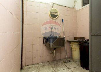 Bagno - Shop Giuseppe Garibaldi
 
352, Catania - photo 16