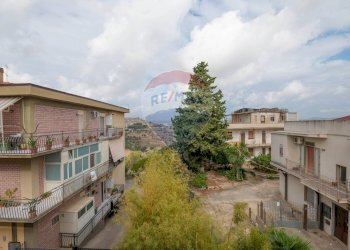 Edificio all\'aperto - Appartamento VIA TRAPANI
 
18, Caltagirone - foto 1
