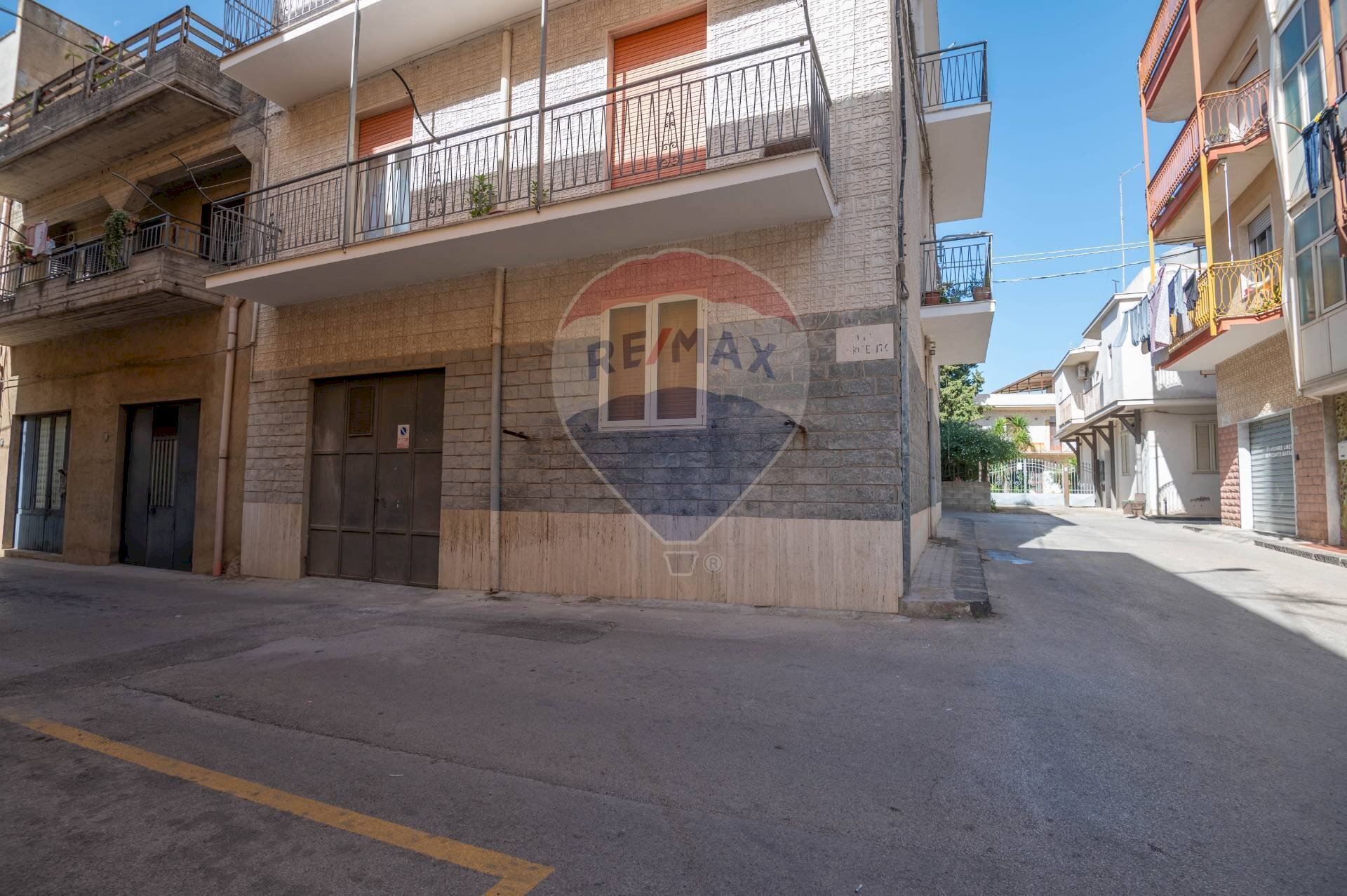 Edificio all\'aperto - Box AGRIGENTO
 
25, Caltagirone - photo 1