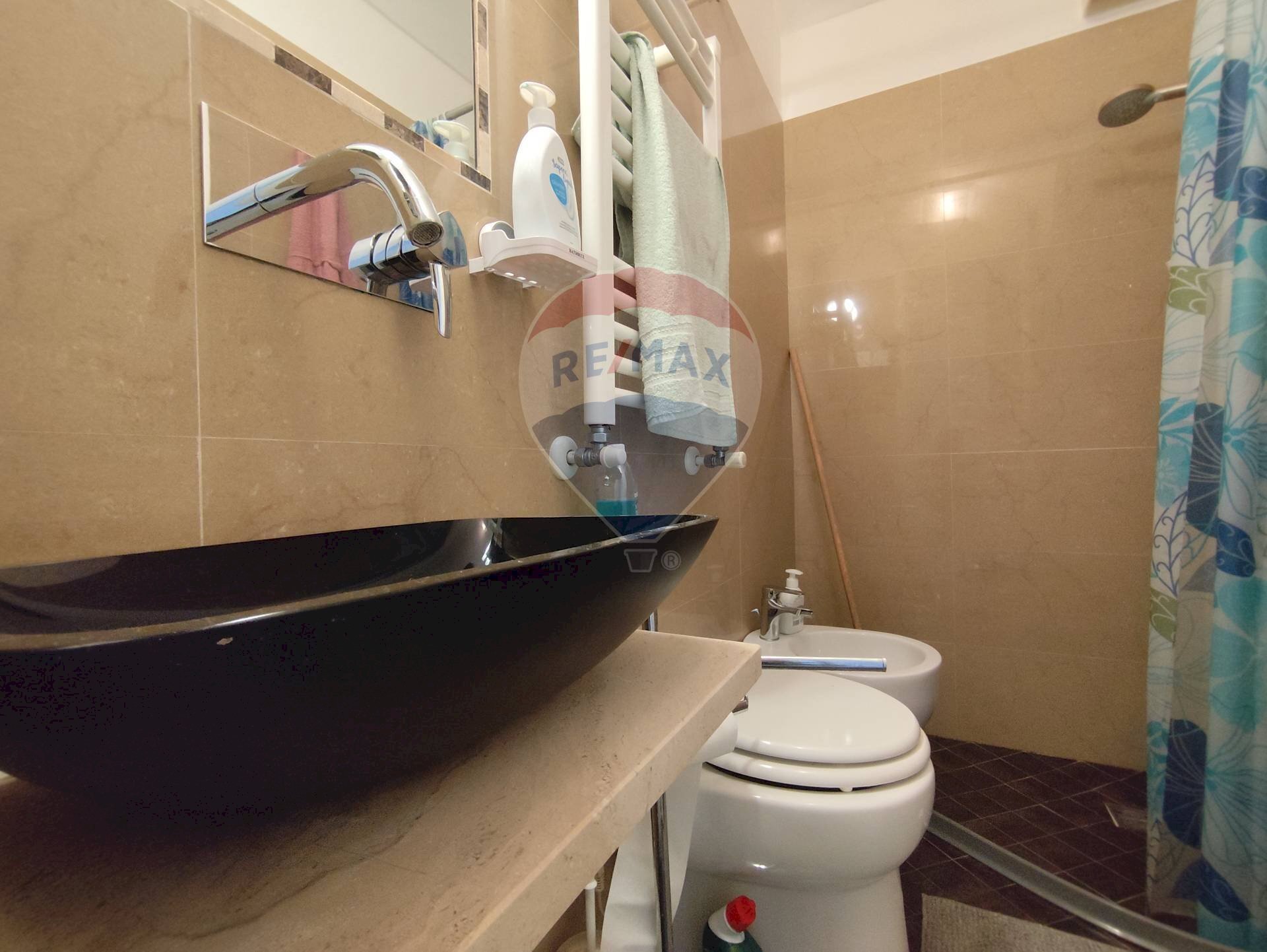 Bagno - Two-room apartment Via Magenta
5, Torino - photo 2