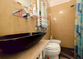 Bagno - Bilocale Via Magenta
 
5, Torino - foto 3