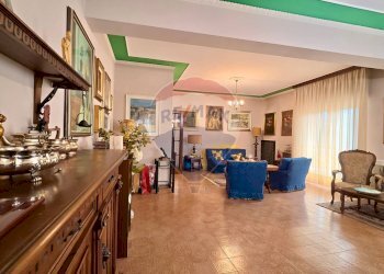 Soggiorno - Apartment Via Leopardi
 
7, Falconara Marittima - photo 2