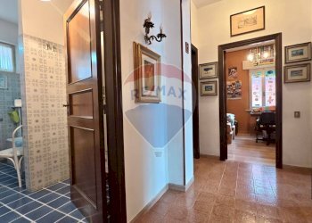 Hall / corridoio - Apartment Via Leopardi
 
7, Falconara Marittima - photo 37