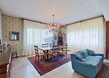 Sala da pranzo - Casa indipendente VIA MONTELLO
 
21, Sesto Calende - foto 6