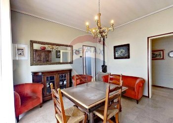 Sala da pranzo - Casa indipendente VIA MONTELLO
 
21, Sesto Calende - foto 13