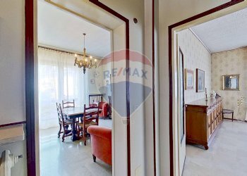 Hall / corridoio - Casa indipendente VIA MONTELLO
 
21, Sesto Calende - foto 14