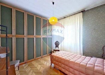 Camera / camera da letto - Casa indipendente VIA MONTELLO
 
21, Sesto Calende - foto 25