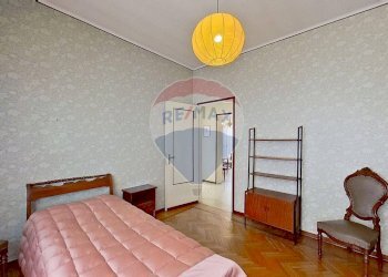 Camera / camera da letto - Casa indipendente VIA MONTELLO
 
21, Sesto Calende - foto 27